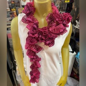 Very pretty frilly scarf with sequins